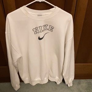 Women’s nike symbol sweatshirt